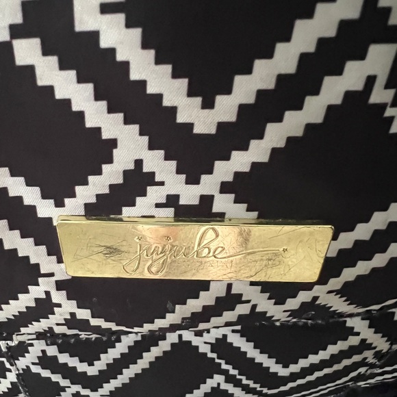 JUJUBE Be Right Back Diaper Bag Backpack - My Empress Black & White - Picture 7 of 16